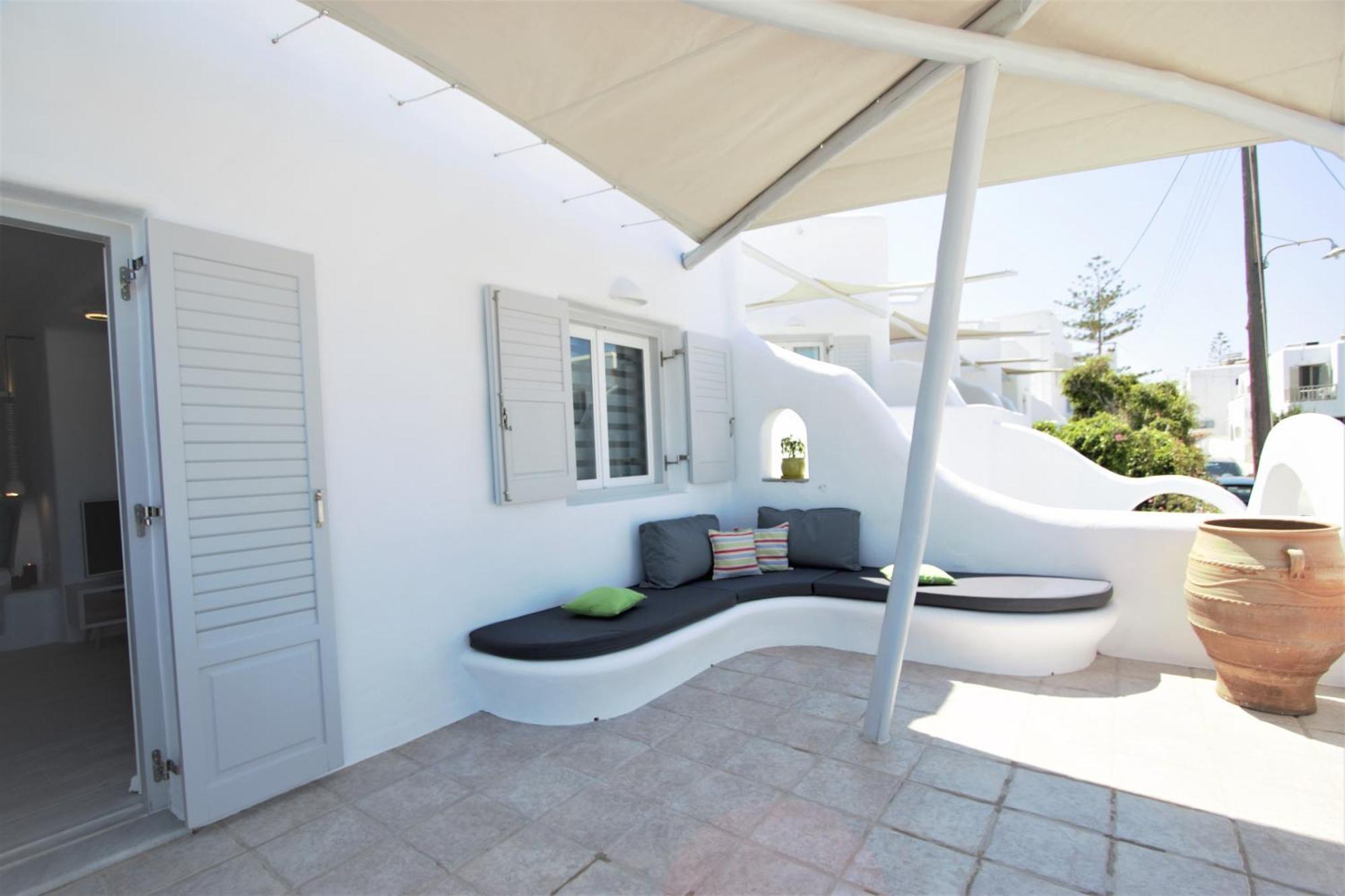 Yades - All Sea View Suites - Adults Only Naousa  Room photo