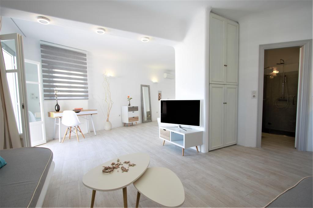 Yades - All Sea View Suites - Adults Only Naousa  Room photo